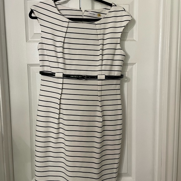 Calvin Klein pencil dress with belt size 8 - Picture 1 of 3